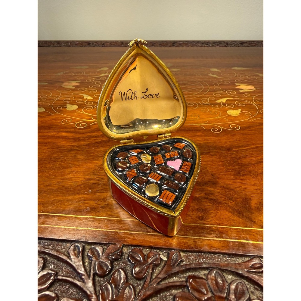 Vintage Rochard Limoges Heart Chocolate Box • Hand Painted Porcelain Trinket Box - Picture 14 of 17
